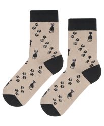 Вълшебни чорапи с омайни черни котки