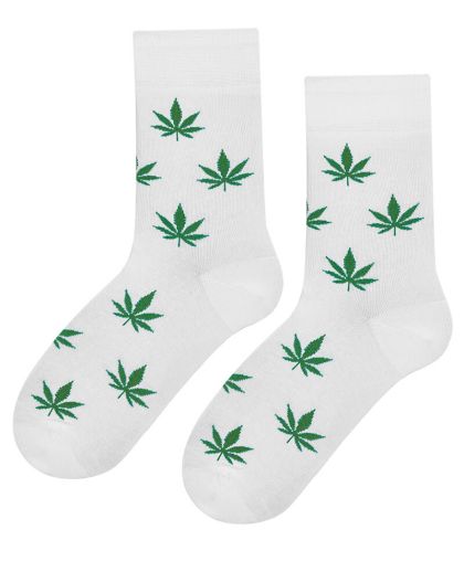 Чорапи "ВЕСЕЛАТА ТРЕВА" - в бяло